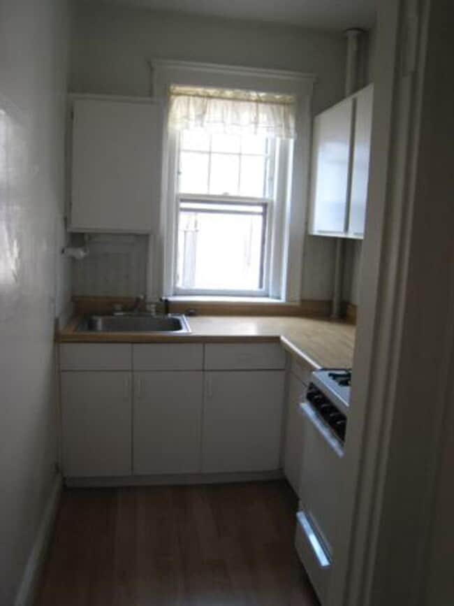 Building Photo - 327 Allston St