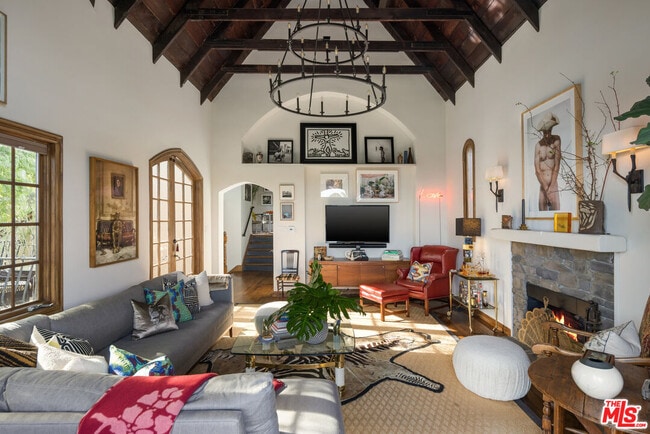 Building Photo - 3340 Durand Dr