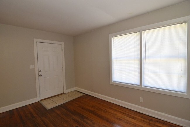 Foto del edificio - 2 Bedrooms - All Electric - Section 8 OK!
