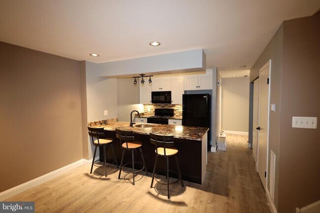 Foto del edificio - 1016 Bancroft Pl