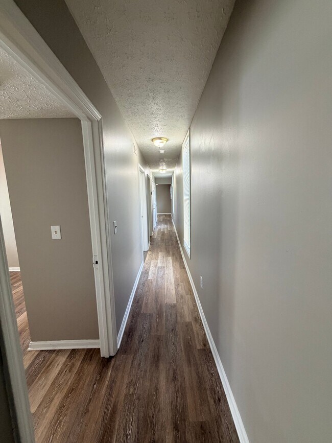 Foto del edificio - 1307 E Market St