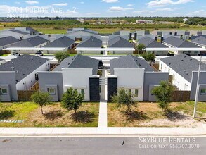 Building Photo - 3501 Fuerte Ave