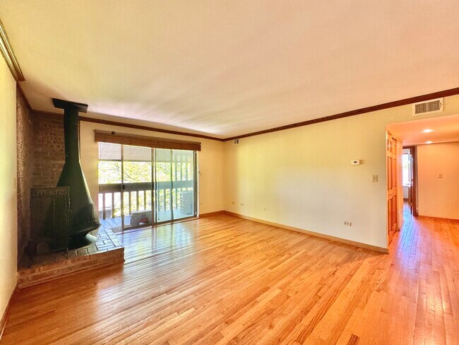 Building Photo - 6178 Knoll Ln Ct