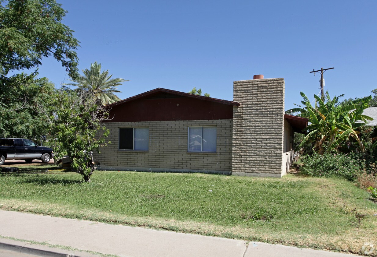 Foto del edificio - 1500 E Dana Ave