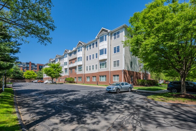 Building Photo - 1 King Philip Dr