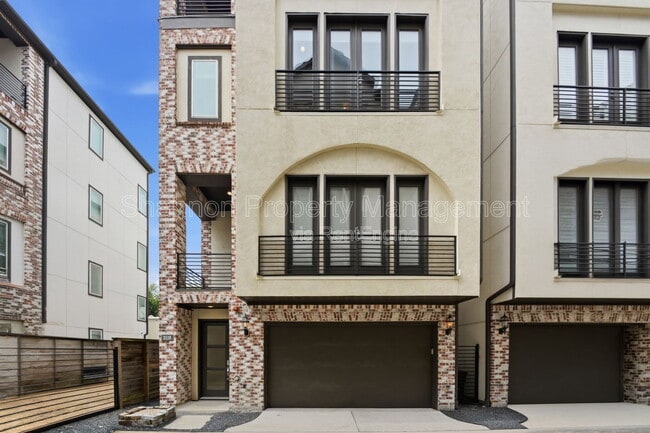 Building Photo - 2119 Taft St