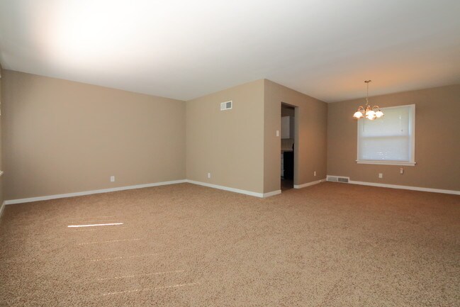 Foto del edificio - 17 Shireford Ln