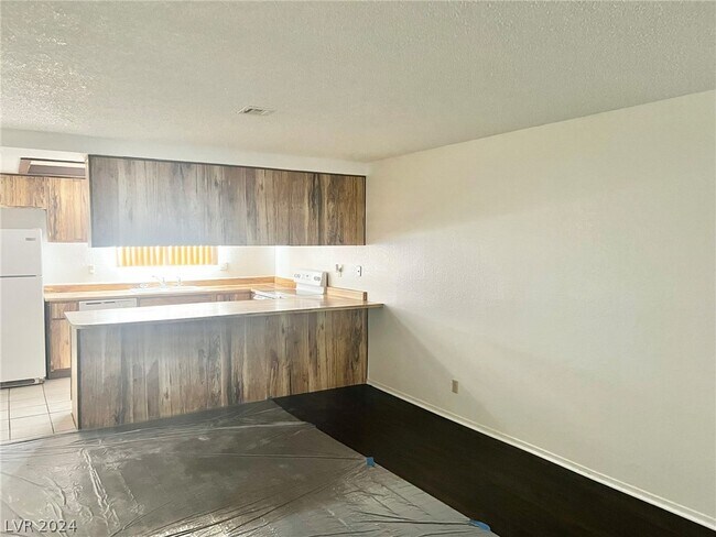 Foto del edificio - 4609 Elk Springs Ave