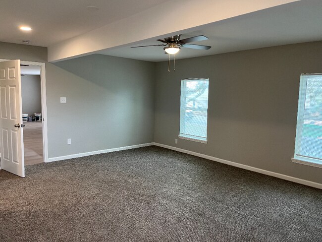 Foto del edificio - 606 Matchett St