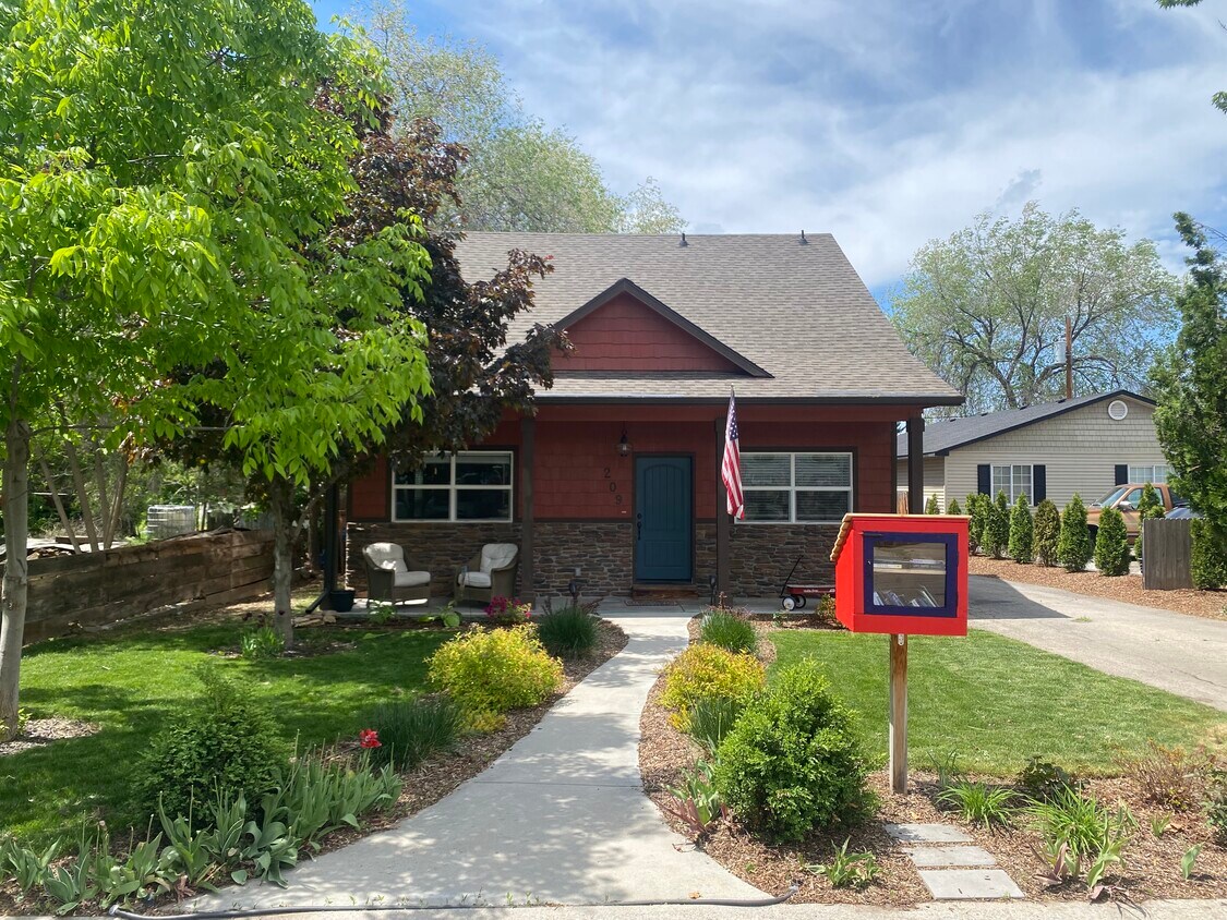 209 S Owyhee St, Boise, ID 83705 House for Rent in Boise, ID