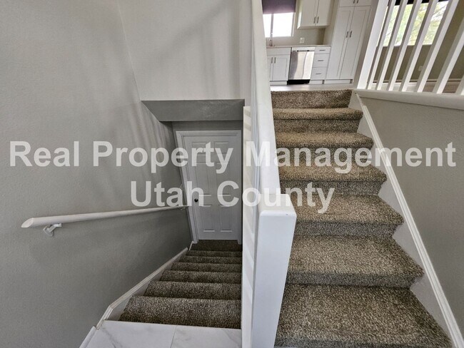 Foto del edificio - 1474 N 375 W