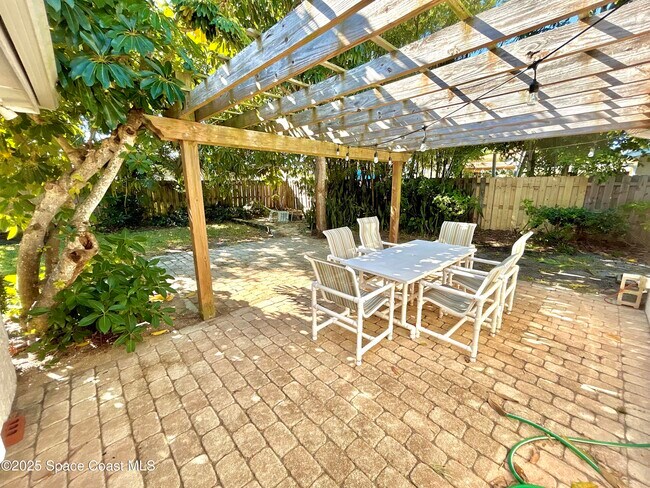 Building Photo - 401 Sea Horse Ave