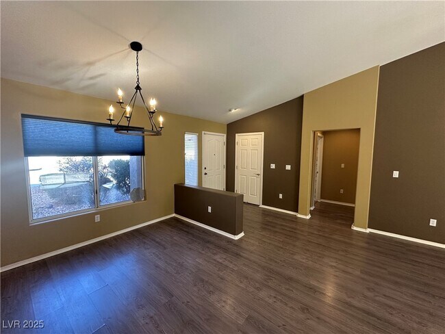 Foto del edificio - 9945 Bundella Dr