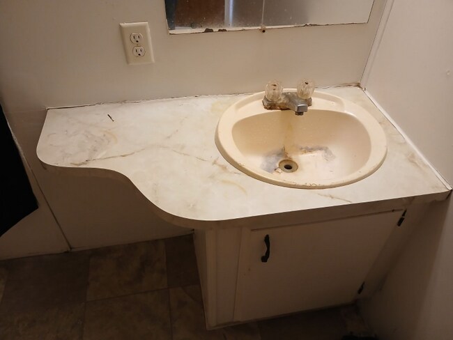 Foto del edificio - 4821 Marshall Ct