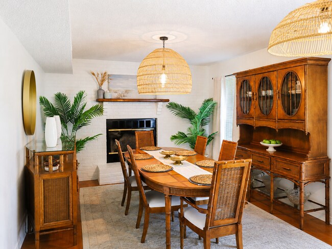 Foto del edificio - 4008 Breezy Hill Ln