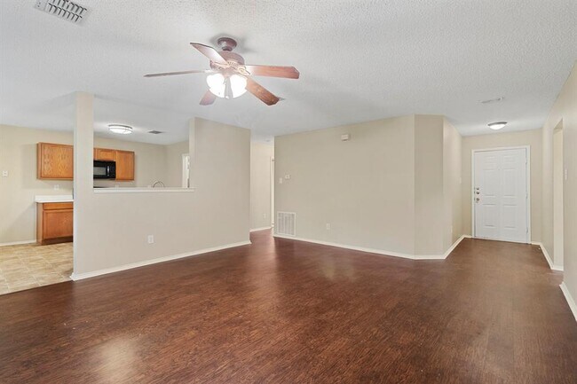 Building Photo - 2807 Gold Hill Dr