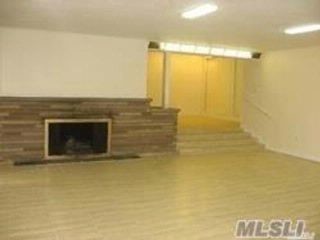 Building Photo - 40 Maplewood Dr