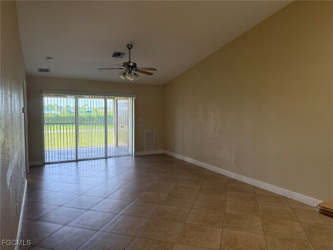 Foto del edificio - 264 SW 3rd Terrace