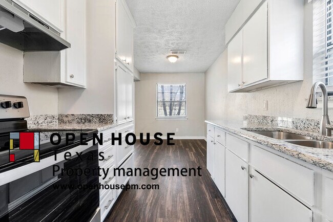 Building Photo - 1509 Carroll Dr, Garland
