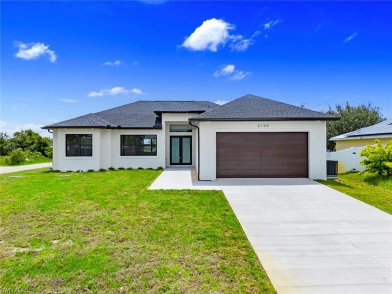 Foto principal - 3104 Donald Ave S