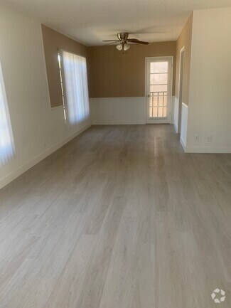 Building Photo - 1241 Bundy S Dr