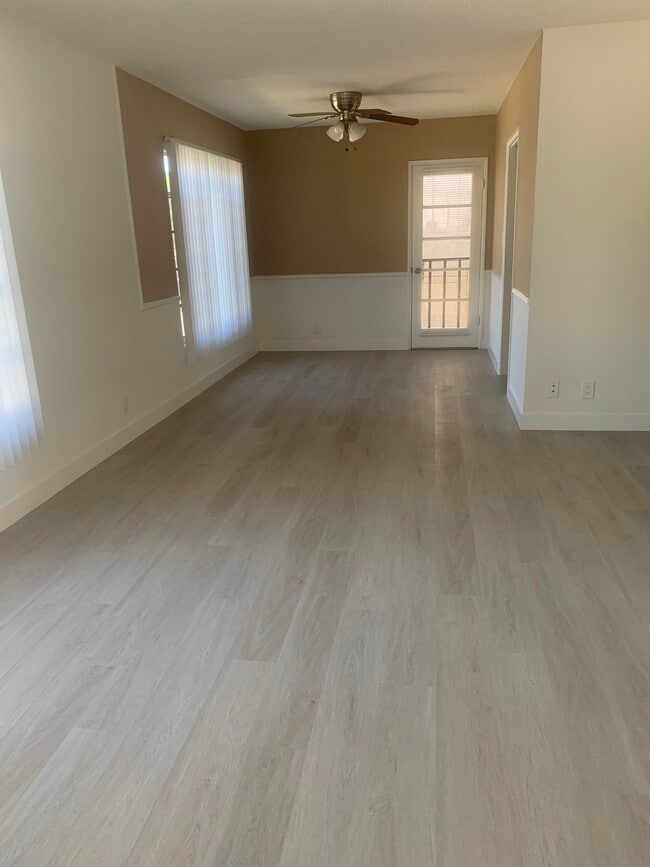 Building Photo - 1241 Bundy S Dr