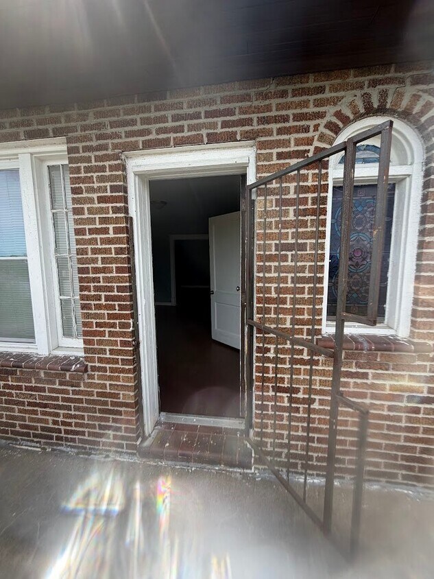 Building Photo - 4460 Bircher Blvd