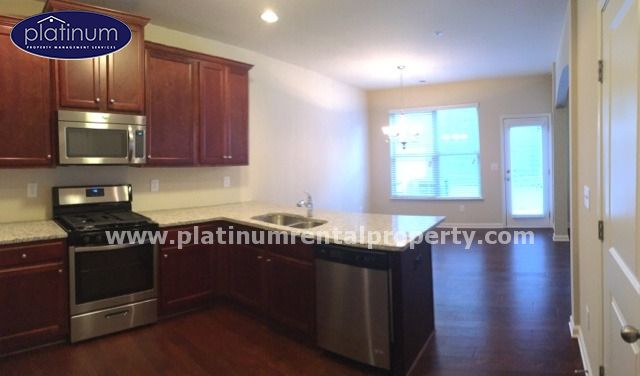 Building Photo - 3383 Castleberry Village Cir