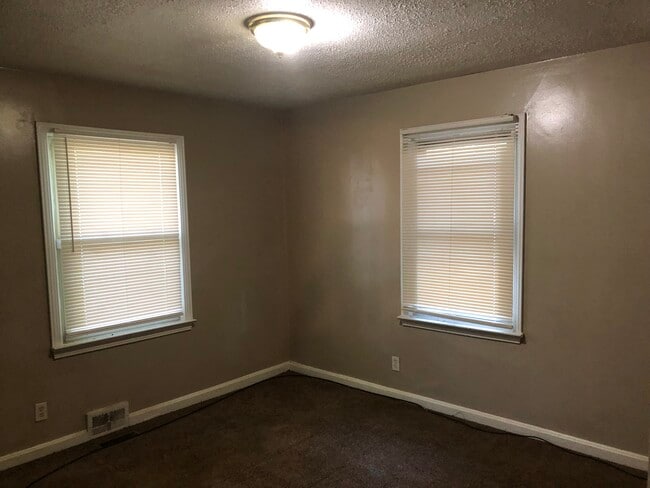 Photo - Diamond Way House