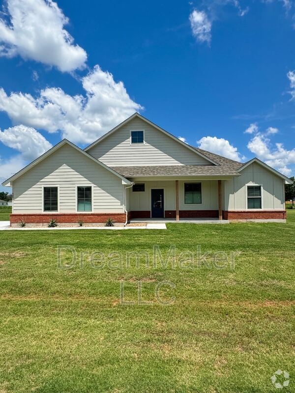 Building Photo - 716 Flowers Dr