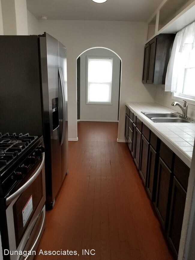 Foto del edificio - 3 br, 1 bath House - 201 N. Fifth St.