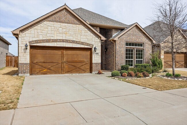 Foto del edificio - 228 Mineral Point Dr