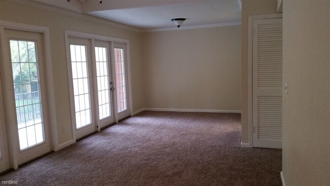 Building Photo - 6515 La Mirada Dr W