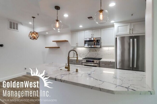 Building Photo - Stunning 2Bdm 2Ba Condo in Otay Ranch Neig...