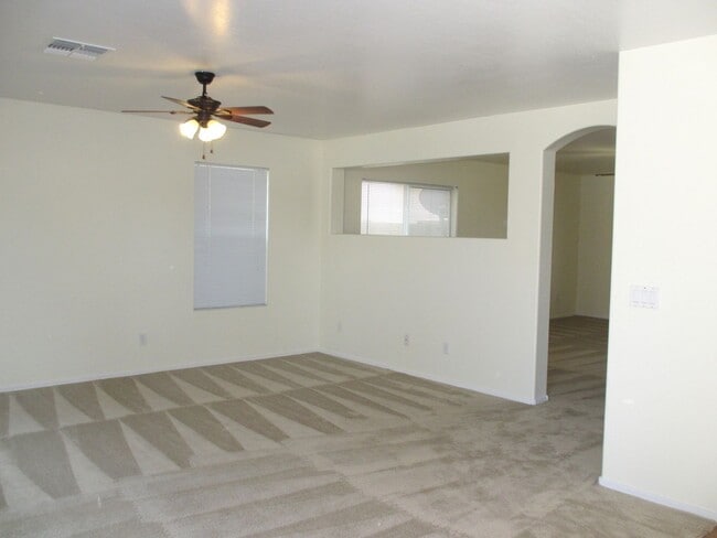 Building Photo - New Listing in Buckeye