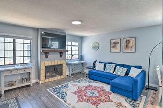 Building Photo - 434 Larkin St