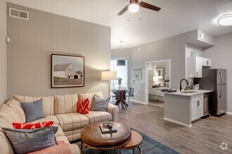 2BR, 2BA - 851 SF - Ascent North Scottsdale