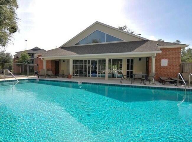 Foto del edificio - 2360 SW Archer Rd