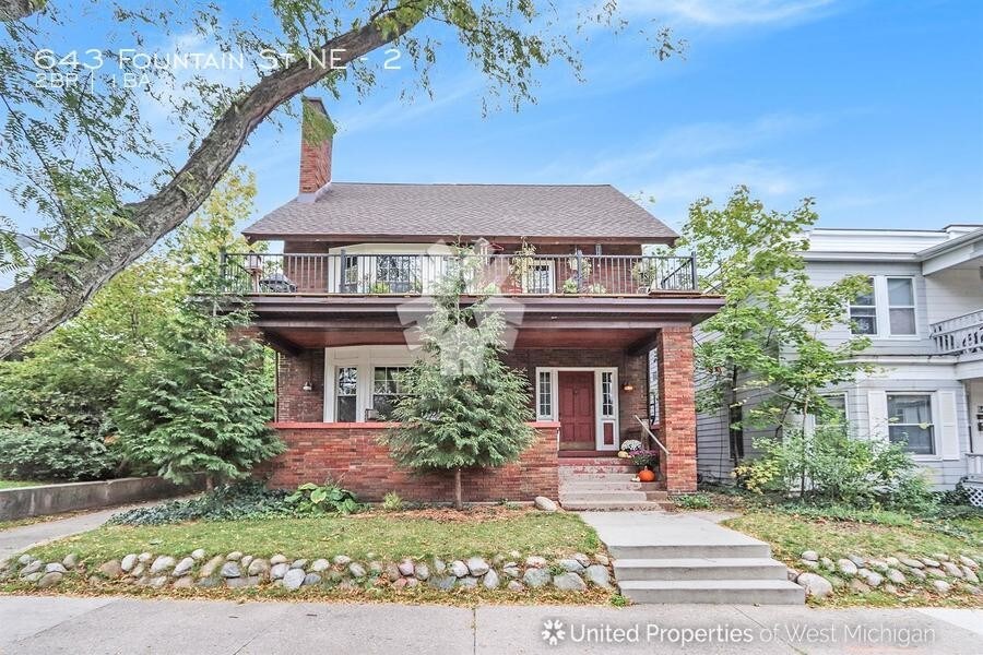 Foto principal - 643 Fountain St NE