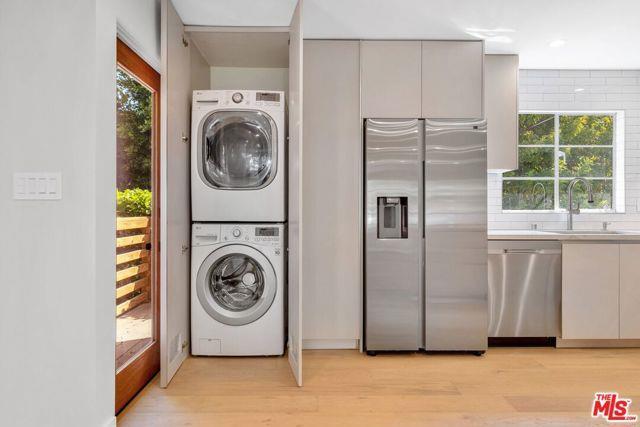 Foto del edificio - 3444 S Bentley Ave