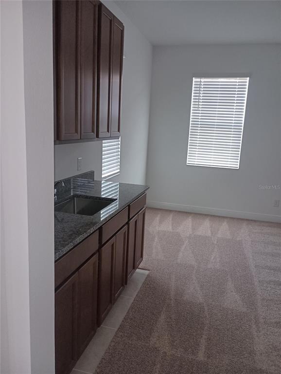 Building Photo - 7189 Dilly Lake Ave