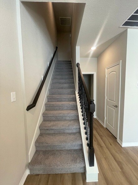 Foto del edificio - 8024 Scanlan Trl