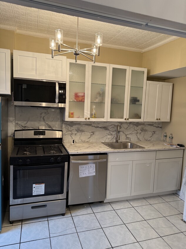 Primary Photo - 7425 65th St