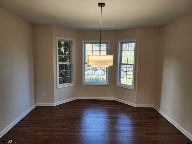 Building Photo - 27 Cypress Ln