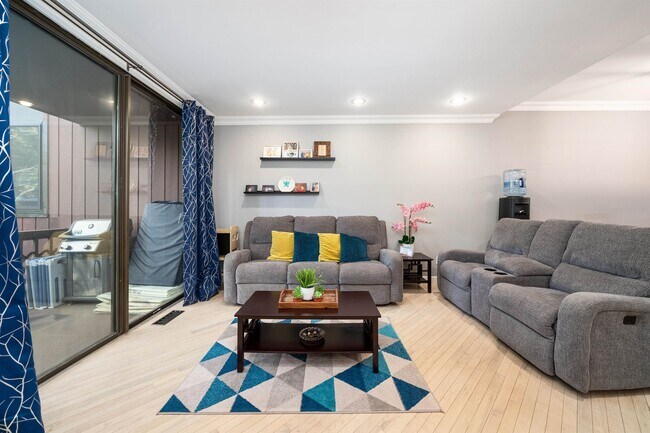 Foto del edificio - 437 Dunlin Plaza