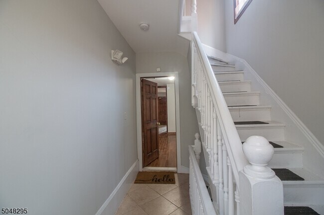 Building Photo - 756 S 17th St