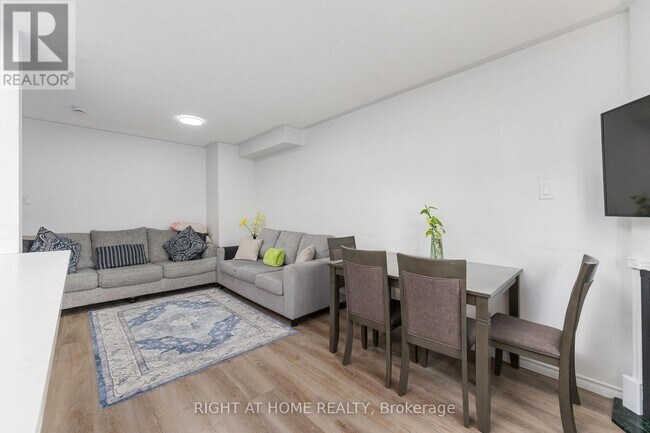 Building Photo - 47 Stewart MacLaren Rd