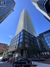 Building Photo - 88 Queen St E