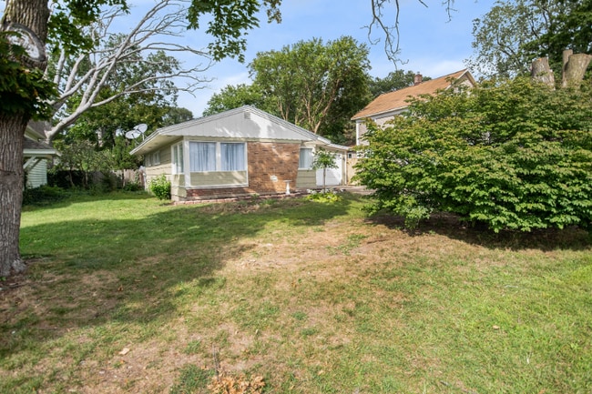 Building Photo - 3232 N Wellness Dr