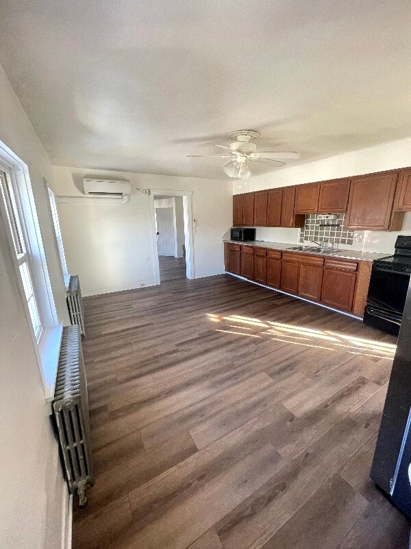 Foto principal - 302 E Sunbury St